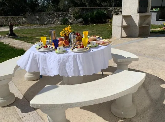 Entre Encinas * Moralina