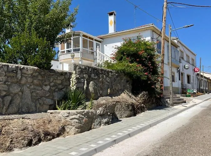 Entre Encinas 펜션 *